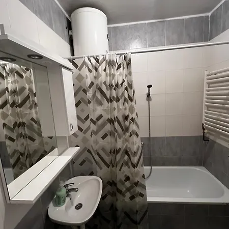 Apartamento Biser 4 *