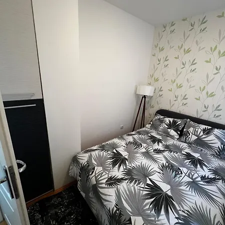 Biser 4 Apartamento